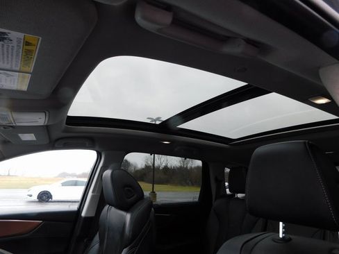 Used 2022 Acura MDX Technology image 12