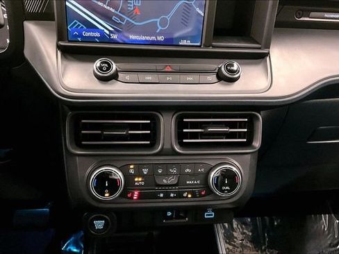 Used 2024 Ford Maverick Lariat w/ Black Appearance Package image 27