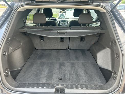 Used 2022 Chevrolet Equinox LT FWD image 11
