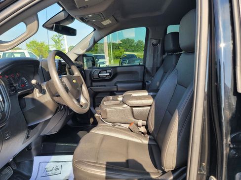 Used 2023 Chevrolet Silverado 1500 W/T w/ WT Value Package AWD/4WD image 19