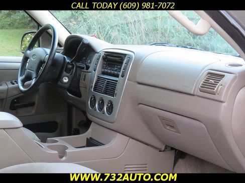Used 2003 Ford Explorer XLT image 6