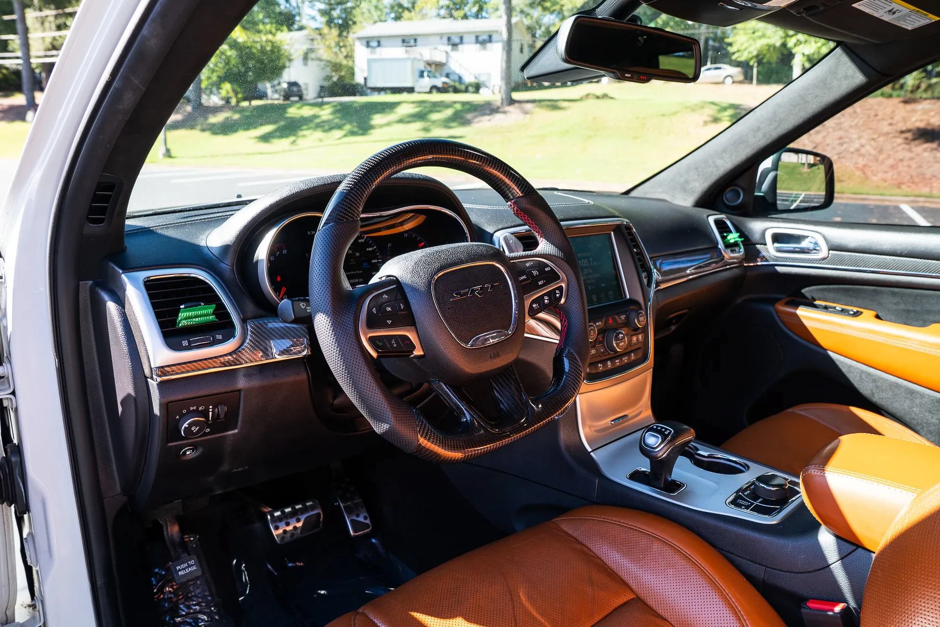 Used 2015 Jeep Grand Cherokee SRT AWD/4WD image 20