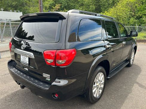 Used 2012 Toyota Sequoia Platinum AWD/4WD image 5