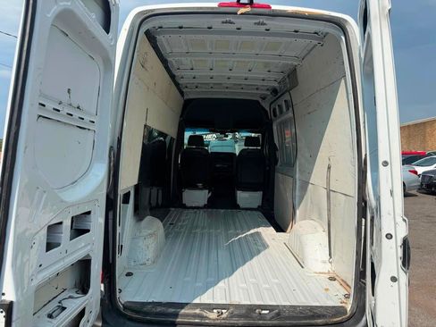 Used 2020 Mercedes-Benz Sprinter 2500 w/ Driver Convenience Package image 26