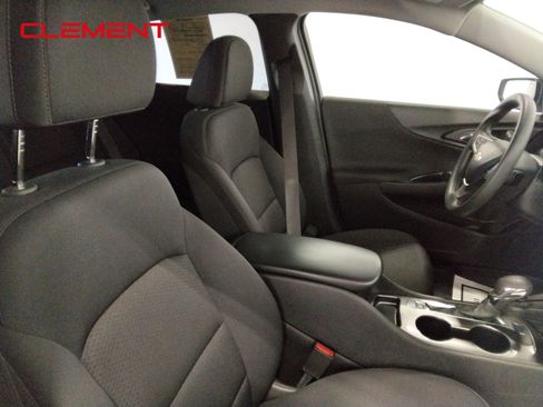 Used 2023 Chevrolet Malibu LS image 37