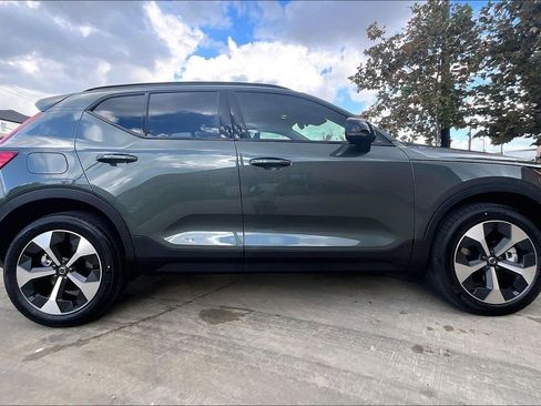 New 2026 Volvo XC40 B5 Plus w/ Protection Package Premier AWD/4WD image 22