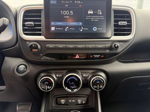 Used 2026 Hyundai Venue SEL FWD image 17