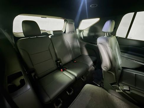 New 2026 Chevrolet Traverse LT w/ Driver Confidence Package FWD image 36