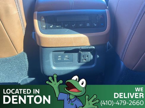 Used 2023 Nissan Pathfinder Platinum image 15