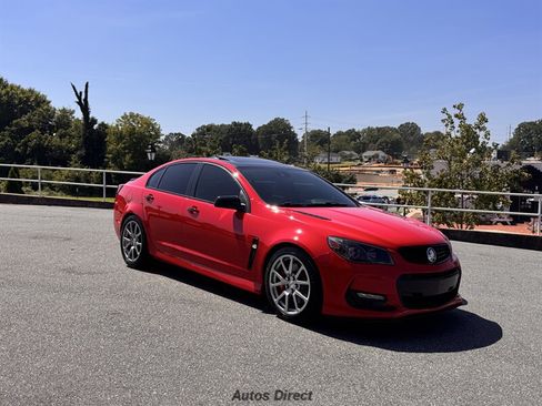 Used 2017 Chevrolet SS RWD image 3