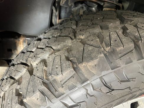 Used 2019 Nissan Frontier SV image 24