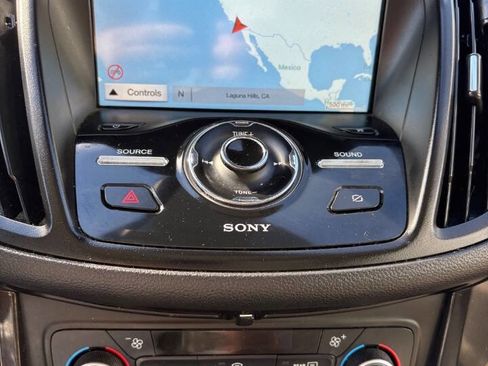 Used 2019 Ford Escape Titanium image 23