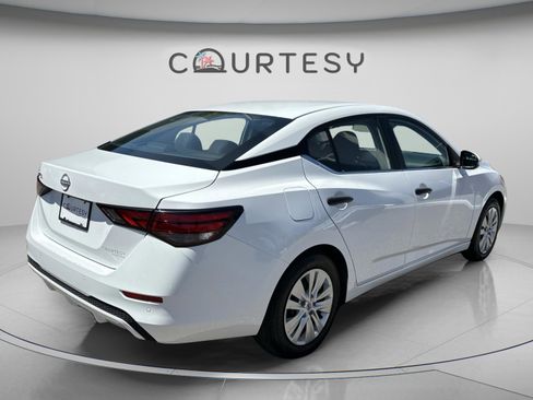 Certified 2025 Nissan Sentra S image 7