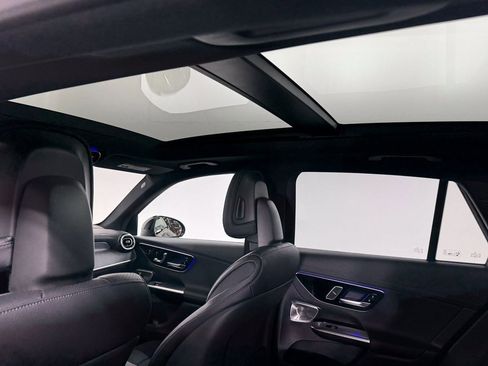 Used 2024 Mercedes-Benz GLC 300 GLC 300 w/ AMG Line image 25