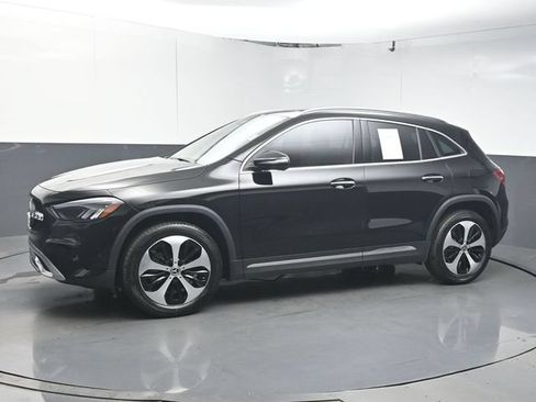Used 2026 Mercedes-Benz GLA 250 image 4