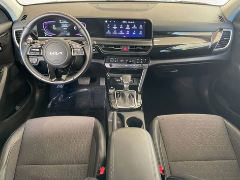 Used 2025 Kia Seltos S image 34