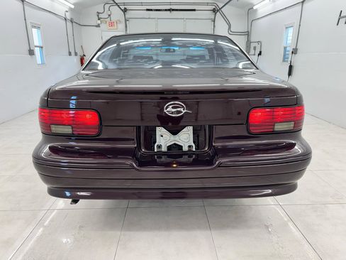 Used 1996 Chevrolet Impala SS RWD image 6