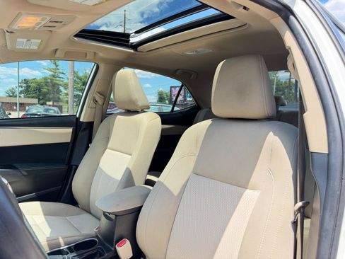 Used 2015 Toyota Corolla LE FWD image 13