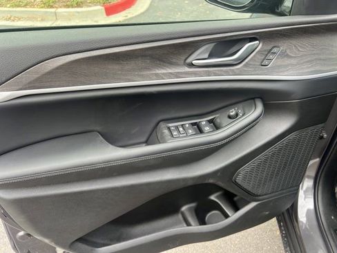 New 2025 Jeep Grand Cherokee Limited image 11