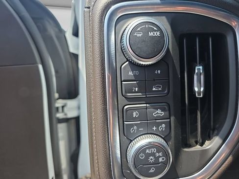 Used 2020 GMC Sierra 1500 SLT w/ SLT Premium Plus Package AWD/4WD image 24