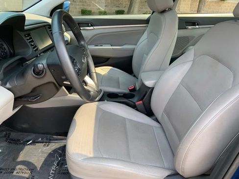 Used 2020 Hyundai Elantra Limited w/ Ultimate Package 03 FWD image 11
