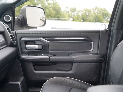 Used 2022 RAM 3500 Laramie AWD/4WD image 33