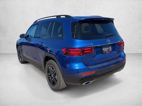 New 2026 Mercedes-Benz GLB 250 image 9