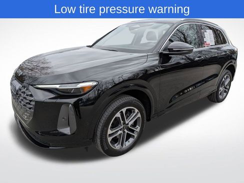 Used 2025 Audi Q5 Premium Plus w/ Premium Plus image 8