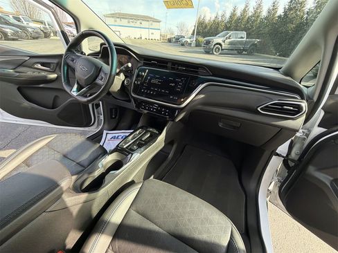 Used 2023 Chevrolet Bolt LT image 26