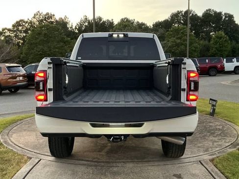 Used 2024 RAM 2500 Limited AWD/4WD image 27