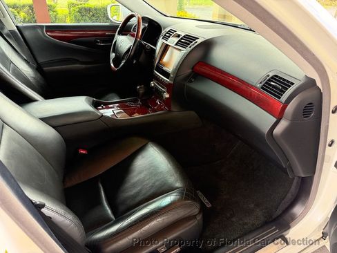 Used 2010 Lexus LS 460 RWD image 34