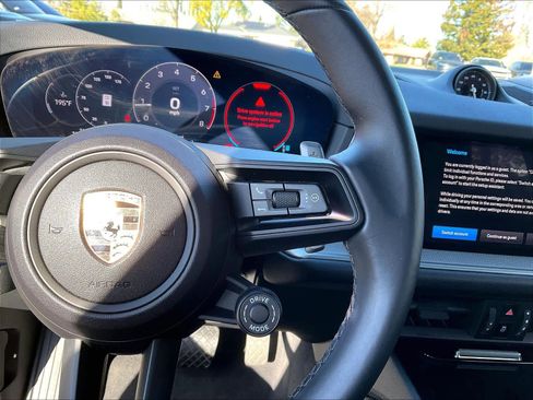 Used 2024 Porsche Cayenne image 20