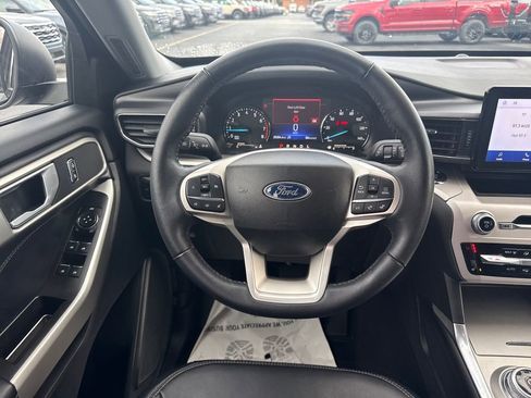 Used 2023 Ford Explorer XLT w/ Equipment Group 202A image 18