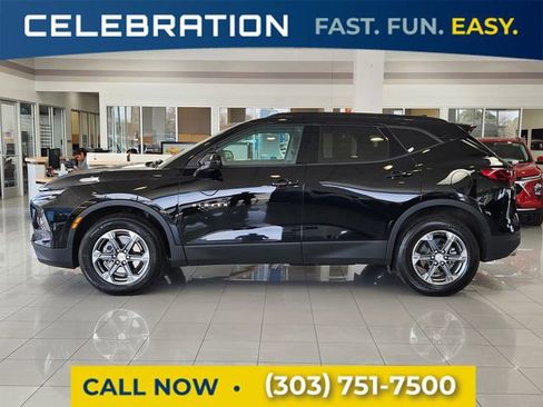 Used 2025 Chevrolet Blazer LT w/ Convenience Package image 2