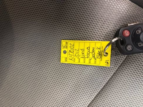 Used 2012 Ford Focus SE FWD image 31