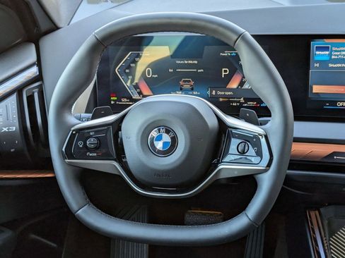 Used 2025 BMW X3 xDrive30i image 16