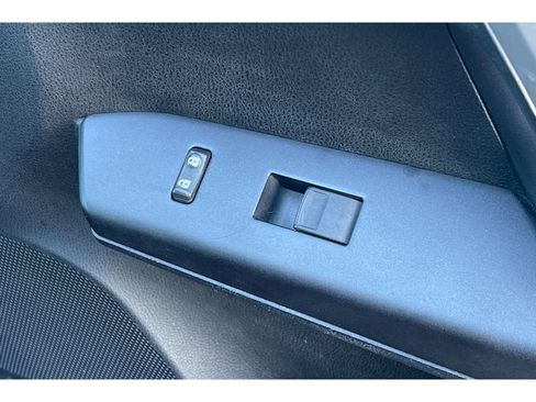 Used 2018 Toyota RAV4 XLE image 23