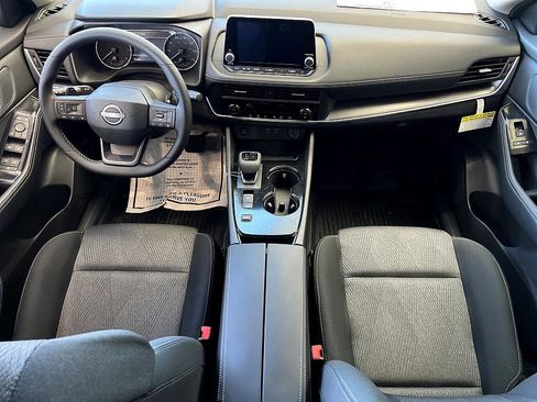 New 2026 Nissan Rogue SV image 7