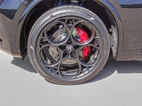 New 2023 Alfa Romeo Stelvio Quadrifoglio image 3