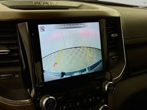 Used 2022 RAM 1500 Laramie AWD/4WD image 14