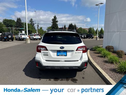 Used 2019 Subaru Outback 2.5i Premium AWD/4WD image 5