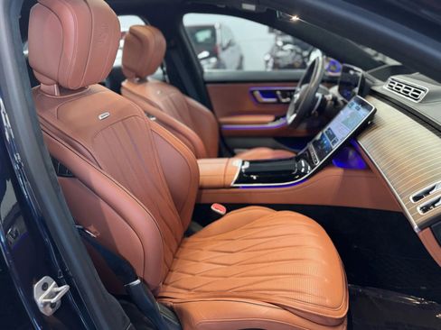 Used 2024 Mercedes-Benz S 63 AMG S image 38