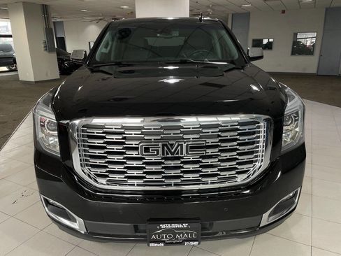 Used 2019 GMC Yukon Denali image 2
