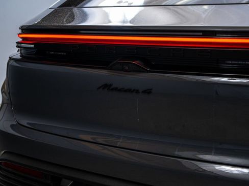 New 2026 Porsche Macan 4 Electric AWD/4WD image 13