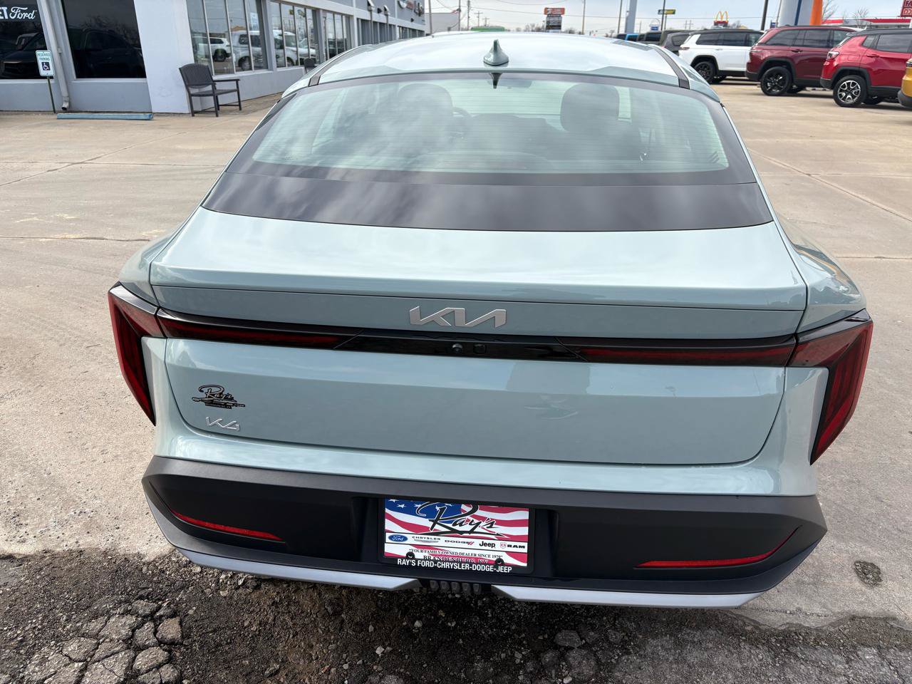 Used 2025 Kia K4 FWD image 4