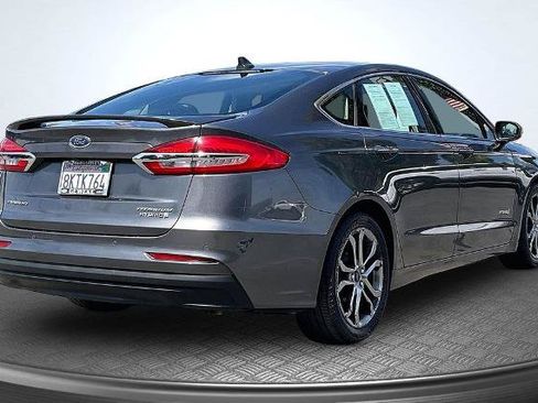 Certified 2019 Ford Fusion Titanium FWD image 2