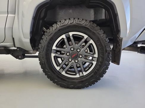 Used 2024 Toyota Tacoma TRD Sport AWD/4WD image 11