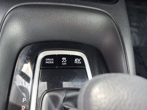 Certified 2024 Toyota Corolla LE FWD image 31