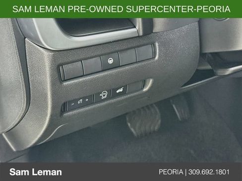 Used 2024 Nissan Rogue SV FWD image 10
