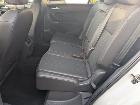 Used 2024 Volkswagen Tiguan Wolfsburg Edition image 21